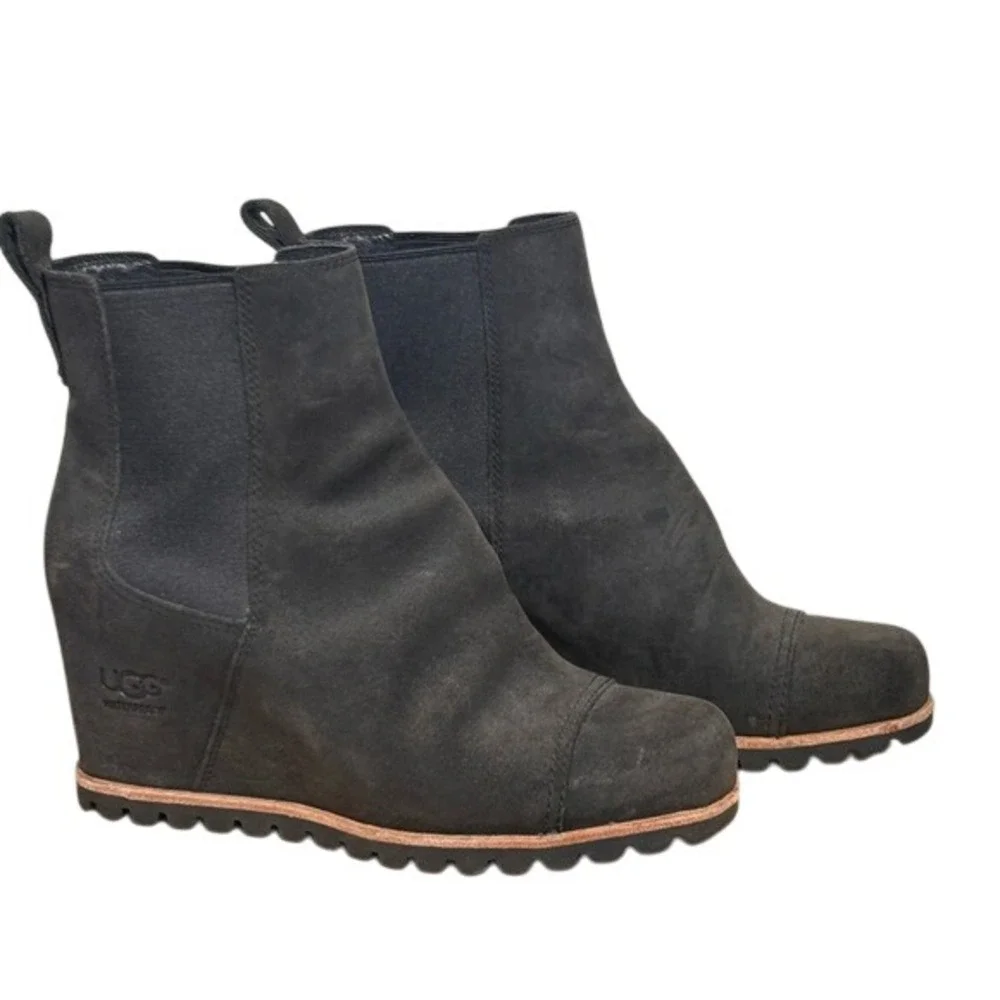 UGG Hidden Wedge Womens 7‎ Ankle Boots Black Suede Slip On